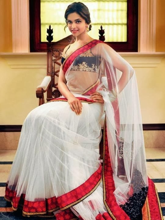 View Pics: Hot and Glamorous Deepika Padukone in Saree!