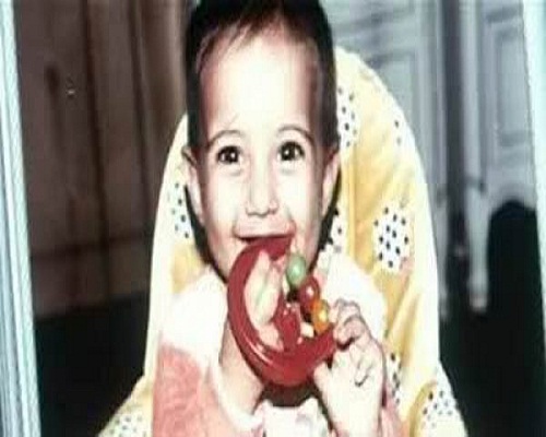Katrina Kaif childhood photos baby katrina-1
