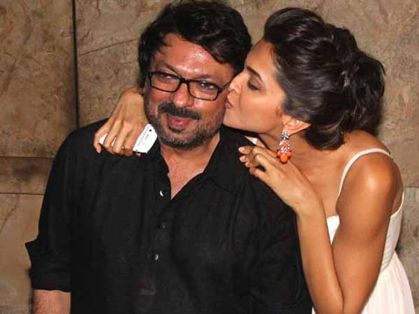 Deepika Padukone Deep Kiss to Sanjay Leela Bhansali